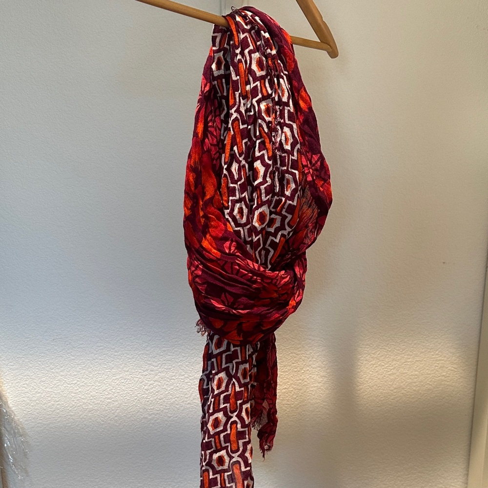 Halogen Red and Orange Patterned Scarf